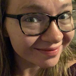 Meet your Posher, Krystal